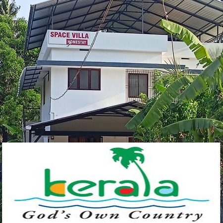 Space Villa Homestay Irimbranallur Exterior foto